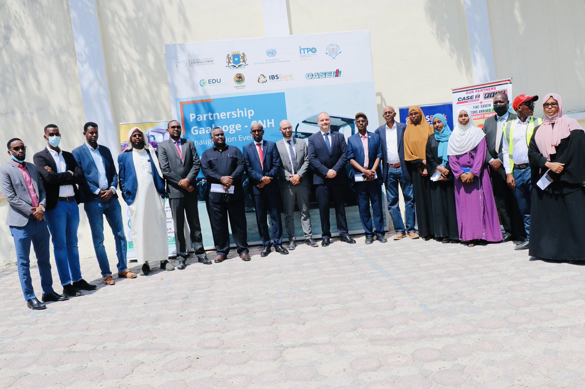 mocisom's tweet image. Today saw the launch of 6 tractors by Baidoa based Gaalooge Agricultural Cooperative, these tractors were procured through a first of its kind financing of @IBSBankSo &amp;amp; the contribution of Italy within the framework of the “Agro-technology project” led by MoCI &amp;amp; managed by UNIDO.
