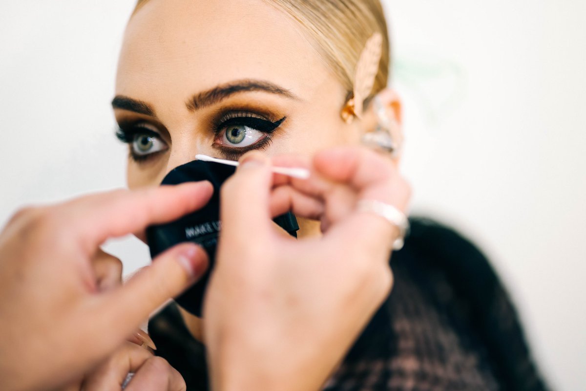 Adele's tweet image. NRJ Awards 2021 🇫🇷
youtu.be/ffcitRgiNDs