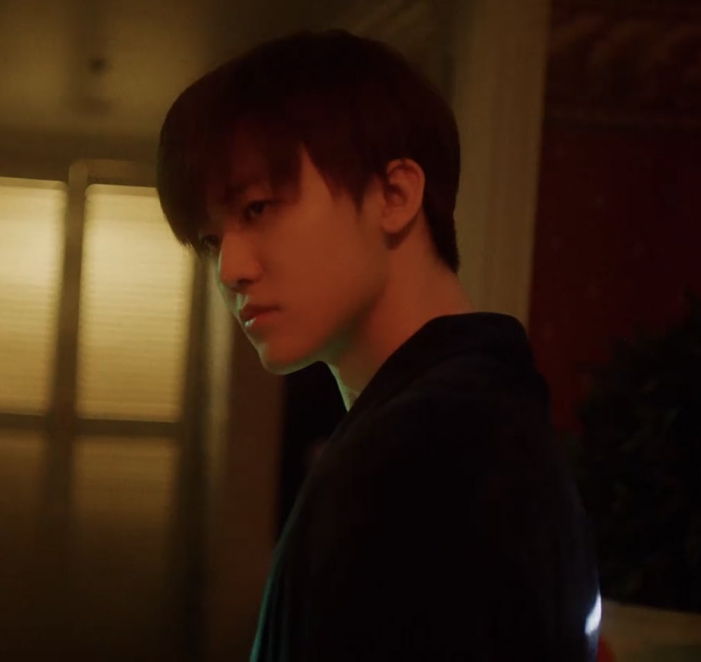 สายตาตอนหันมาแบบ โอ่ย ยอมแล้วㅠㅠ