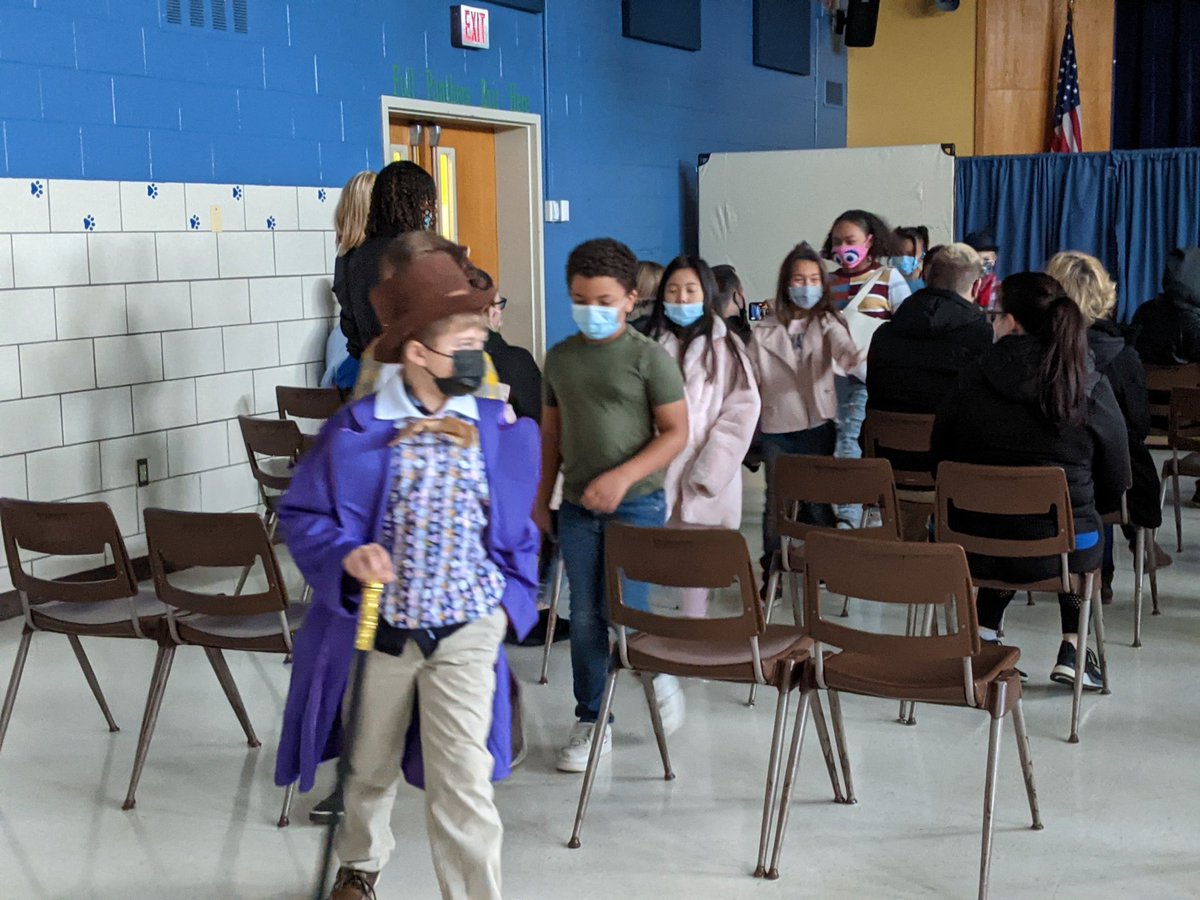 PaulRoadSchool's tweet photo. Miss Porter’s 3rd graders performed their own Charlie and the Chocolate Factory play today for family members. https://t.co/WHqd7m1WH2