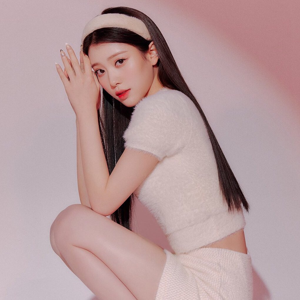 xiaotingsfeed's tweet photo. HOW IS SHEN XIAOTING REAL ??????? IM GOING INSANE SHES SO PRETTY

#沈小婷 #kep1er #케플러 #SHENXIAOTING #XIAOTING 
@official_kep1er https://t.co/o0MOiDMqnT