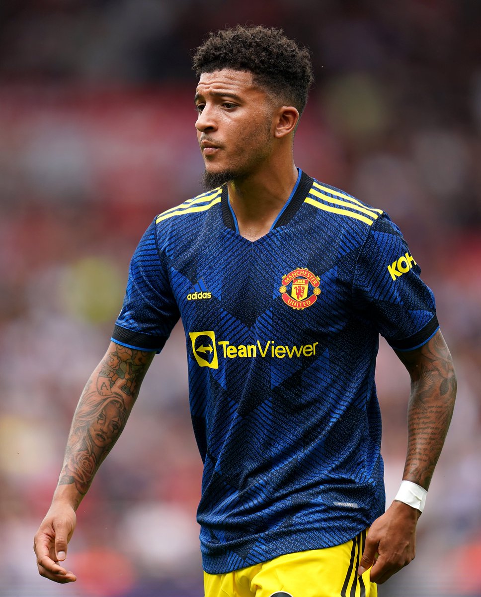 Squawka's tweet photo. Jadon Sancho's game by numbers vs. Villarreal:

100% shot accuracy
100% final ⅓ pass accuracy
40 passes
6 ball recoveries
4 tackles made
2 crosses
2 shots
1 goal

Finally off the mark. #UCL https://t.co/35FOeDRiKU