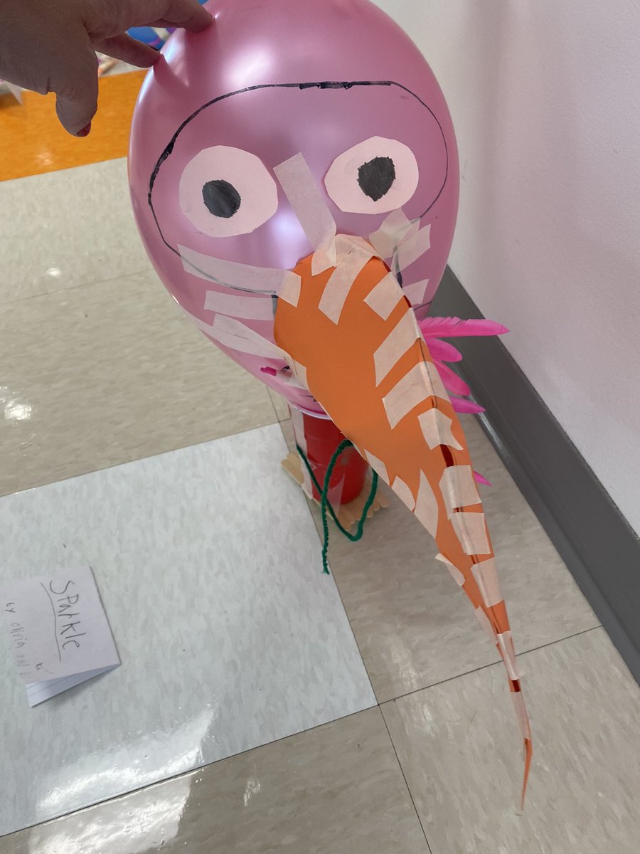 MrsFuller_nc's tweet photo. Students worked on a STEM project creating a way to hold up their parade balloons with no helium! Their balloons turned out great! #oakviewelementary https://t.co/DXvPsGw3AD