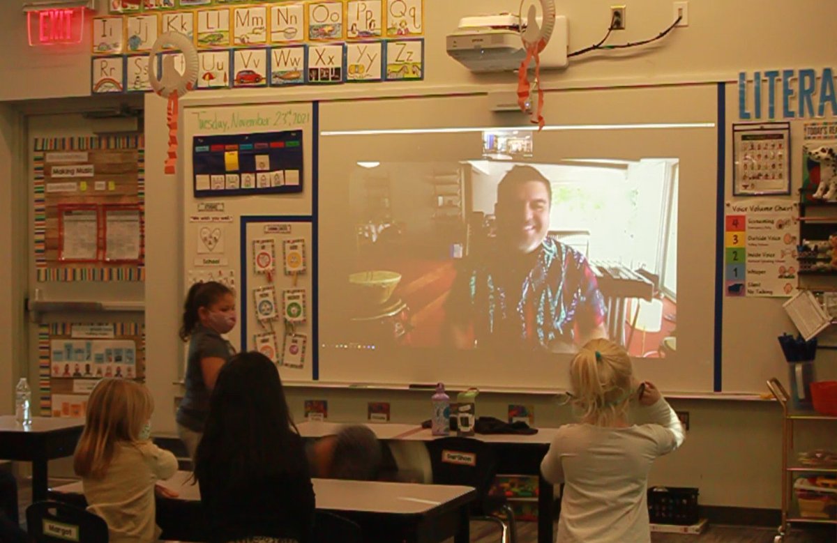 mshalegillroy's tweet photo. Ss @Cassell_Park Pre-K conducting a Making Music Study investigation hosted percussionist/Band Leader, Pablo Sanhueza, of @kclatinjazz via Zoom. Active in discussion/shared writing as Ss explored the q "what instruments can we play by hitting,tapping,or shaking them?" #isdstrong https://t.co/qm7iKkh0lk