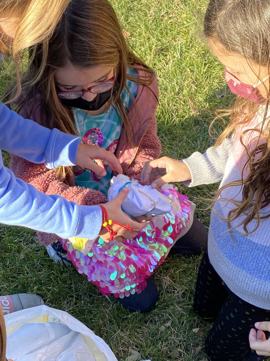 Bellar Bunch tweet media