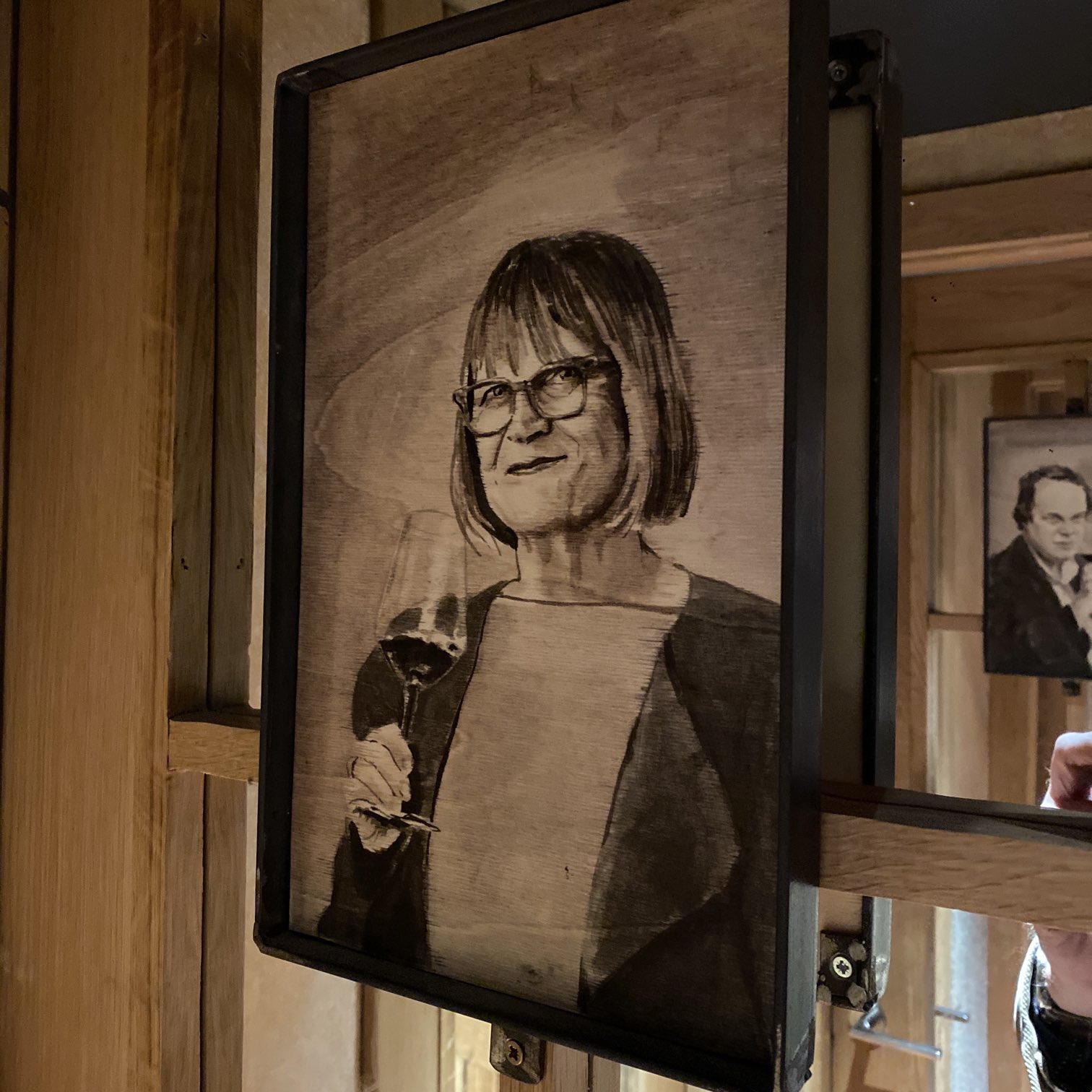 You know you’ve made it when you’re on the door of the ladies’ loo in a wine bar in Madrid. Not sure what @JancisRobinson would make of this. Robert Parker is on the door of the gents. https://t.co/uJ2aVSs4aO