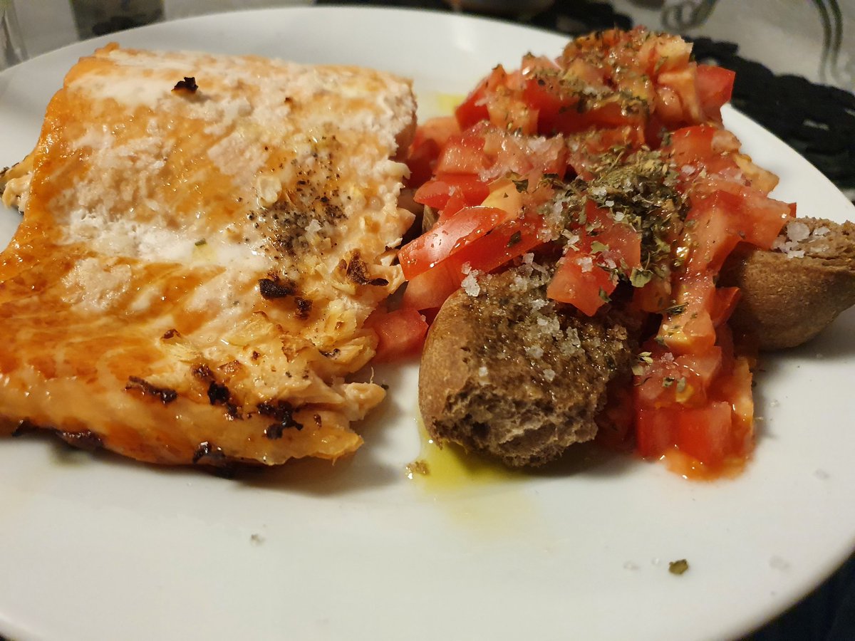Huculinka's tweet photo. Across Europe: Salmon from Norway and Dakos from Crete. #WinterInGermany https://t.co/lX0hxtfvus