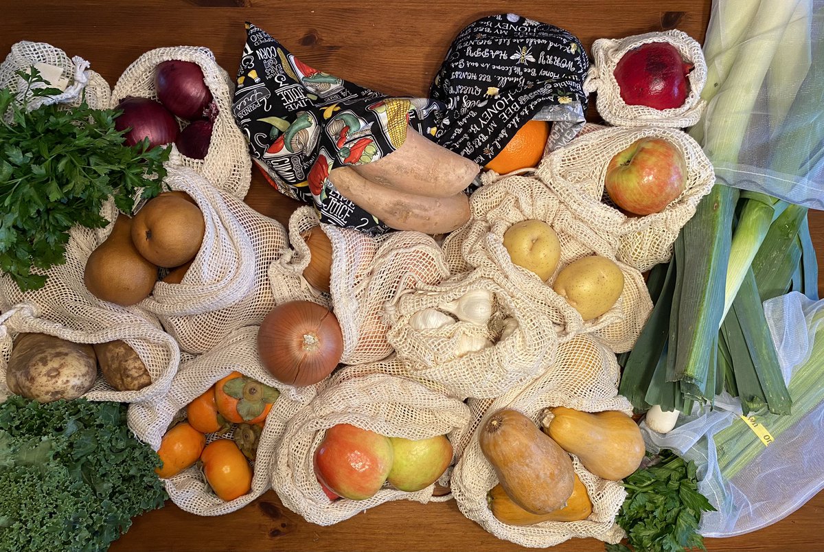 PadleOutPlastic's tweet image. Don’t forget to bring lots of clean, reusable bags when out shopping for the holidays. There’s more than one way to #paddleoutplastic #reuseablebags #choosetoreuse #chooseorganic #sustainability #gratitude #Thanksgiving #appreciatemothernature @Plasticsimpact @SierraClubCA