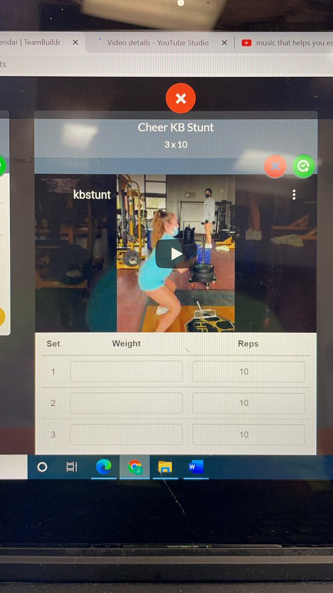 hflstrong's tweet photo. @HFLCheer @HFLCSDAthletics Pre-Season Lifting - Teams getting after it.  Cheer creating a sport specific lift for the TeamBldr app! https://t.co/YvElcbtqC3