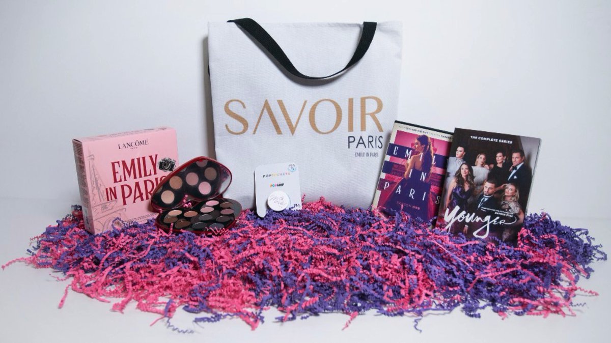 This #contest is definitely not ringarde. 

RT + FOLLOW us to #win a #YoungerTV / #EmilyInParis DVD prize pack including an Emily in Paris Lancôme makeup palette!