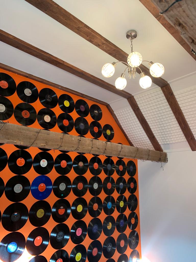 Lekker bezig geweest.
#lp #vanoekelsdisohoek  #oefenruimteband