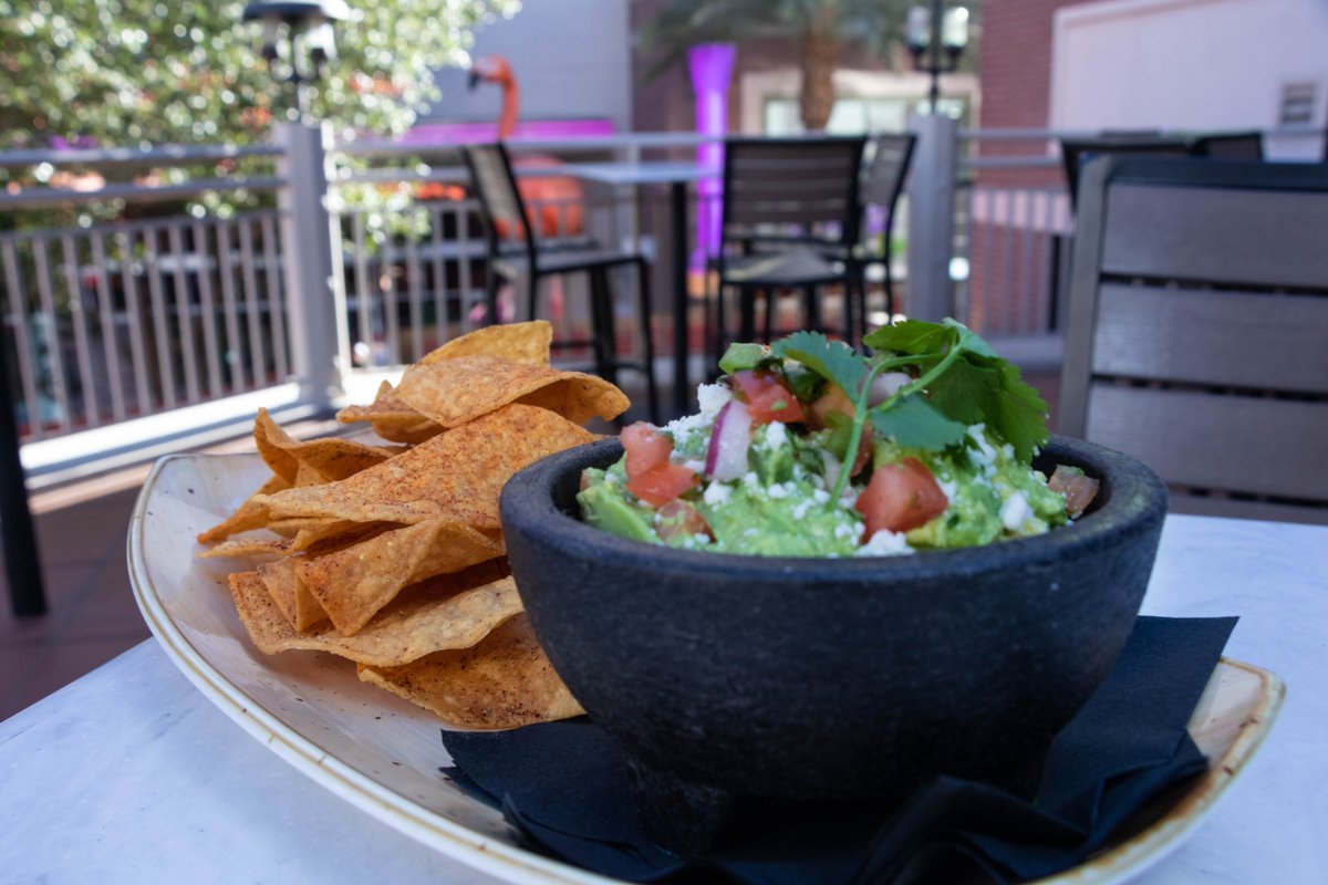 TheLINQ's tweet photo. Dippin' on the patio @ChayoLV. When are you stopping by? #LINQup https://t.co/SGzf3kXgCo