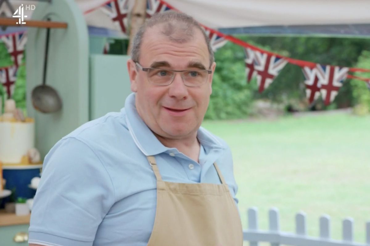 MercuryTheo's tweet photo. Nothing but respect for my winner of bake off, Jurgen 

#GBBO https://t.co/rGO2VkKztL