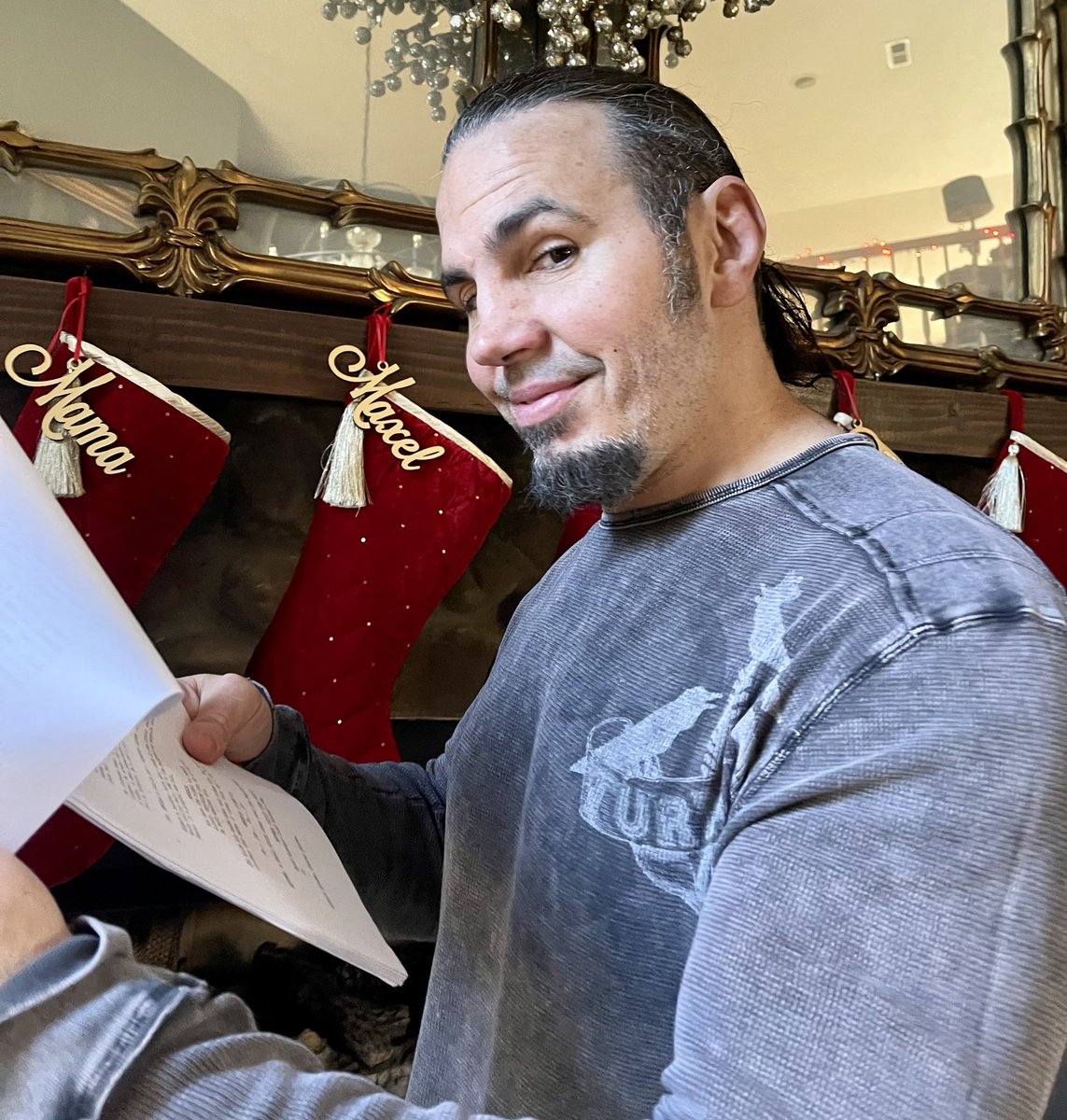 MATTHARDYBRAND's tweet photo. Thank you for this absolutely WONDERFUL gift, @SHO_Dexter! #DexterNewBlood E1 was fantastic, so it’s really cool to have the script. Everyone has killed it in the first 3 episodes, congrats. Thank you for providing me with such incredible entertainment over the years. https://t.co/vX6ltFxKZp