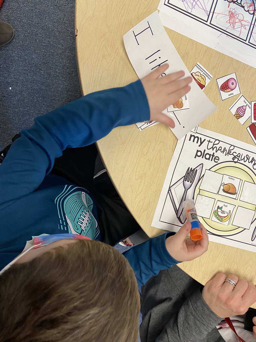MrsF_MtView's tweet photo. Preschool has so much to be thankful for this year! We enjoyed talking about what we liked on our thanksgiving plate! Happy Thanksgiving! 🦃♥️@MtView07836 https://t.co/vclpyFtKRJ
