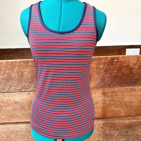 Jocepandasclos1's tweet image. So good I had to share! Check out all the items I&apos;m loving on @Poshmarkapp #poshmark #fashion #style #shopmycloset #seedescription #peloton #tommyhilfiger: posh.mk/mQ20FDtzqlb