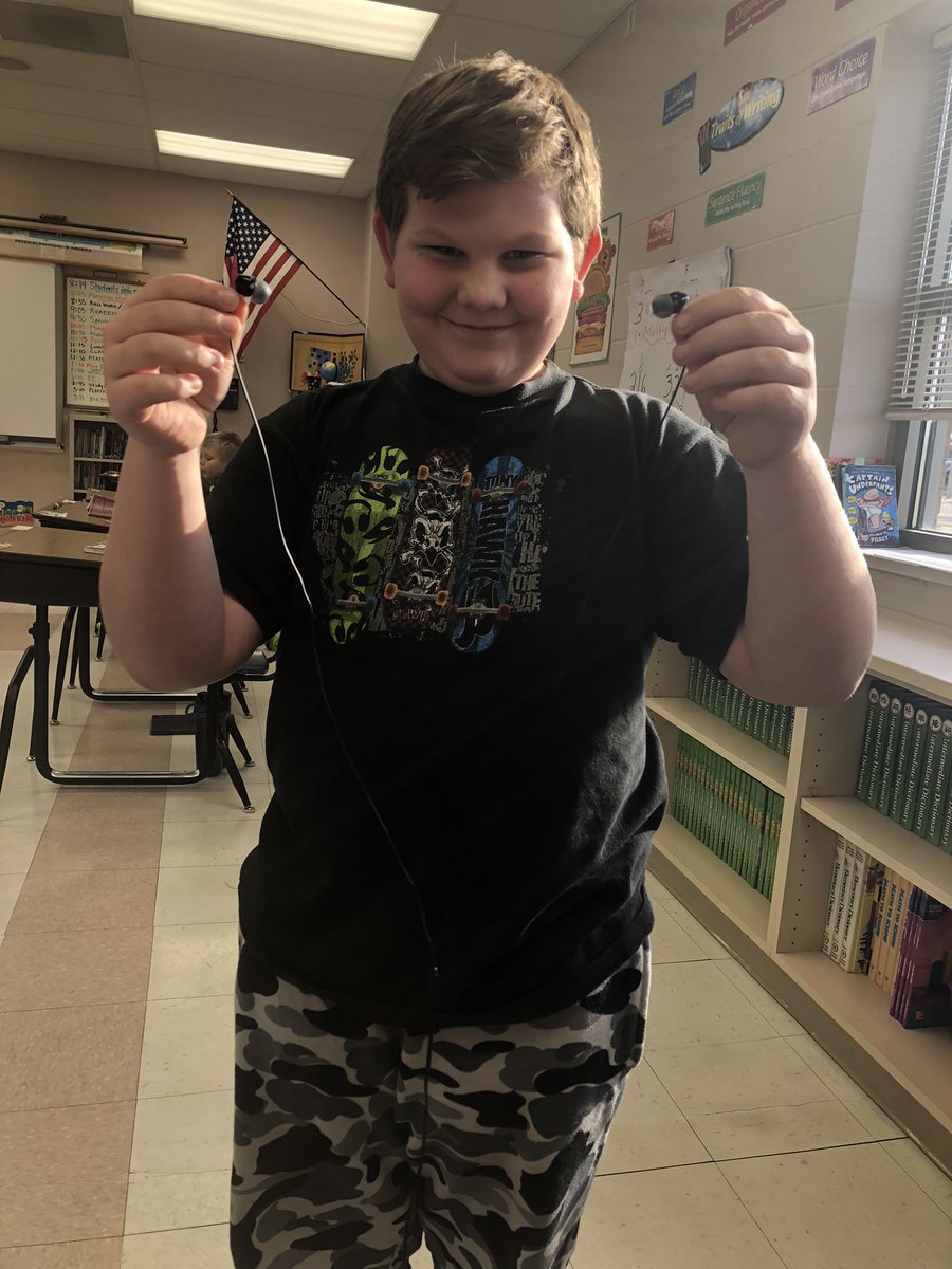 JoeMollberg's tweet photo. Twitter Tuesday! The boys are going above and beyond! Daniel earned the right to be my assistant and teacher of the day! Colton was seen helping a student untangle their headphones.. Getting better together! #TwitterTuesday #4thgradebattlers https://t.co/XAK0MZPhBv