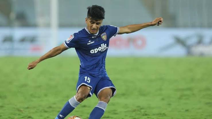 StatAttack4's tweet photo. Anirudh Thapa vs @HydFCOfficial :

90 Minutes played
27 Passes
21 Accurate passes
78% Pass success
1 Key passes
1 Chances created
4 Long balls
2 Crosses
38 Touches
2 Duels won
9 Recoveries

#HeroISL #LetsFootball
#AllInForChennaiyin 
#HFCCFC
#ThisIsOurGame #HyderabadFC https://t.co/oCW2mh4AI1