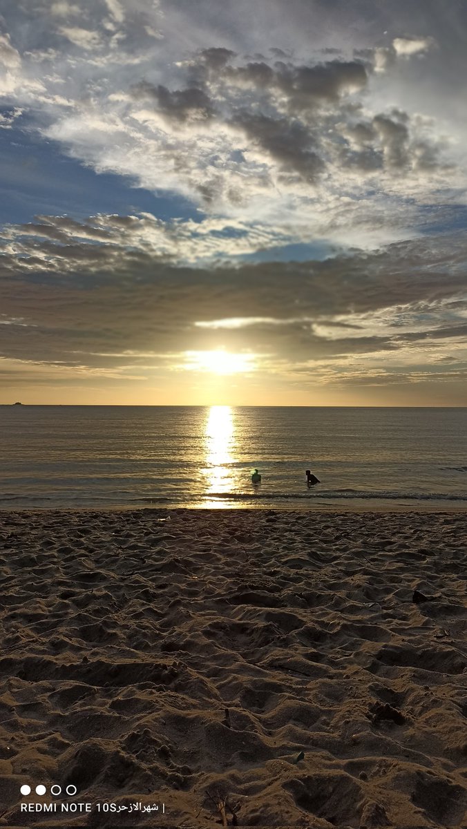 RedShahrul's tweet photo. Pantai Teluk Senangin Perak https://t.co/3fT5GMrEeN