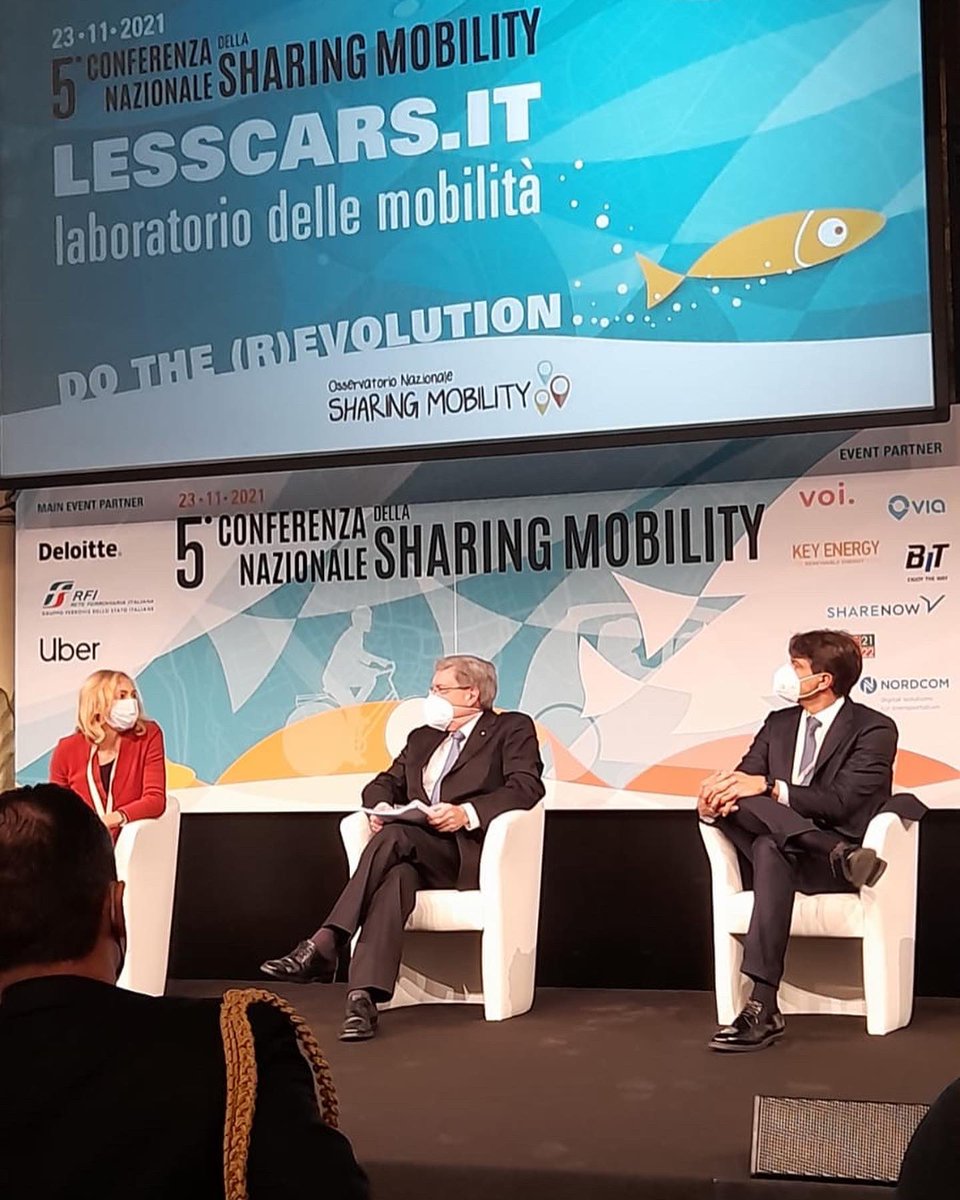 Up2gosrl's tweet photo. #UP2GO in diretta dalla 5° Conferenza organizzata da @SharingMob “Lesscars do the (R)evolution” 

Rappresentanti istituzionali ed esperti della mobilità hanno presentato dati, nuove tendenze ed opportunità della #sharingmobility nelle città italiane 🚲🚗

@susdefItalia @mims_gov https://t.co/1G4Yi2GF01