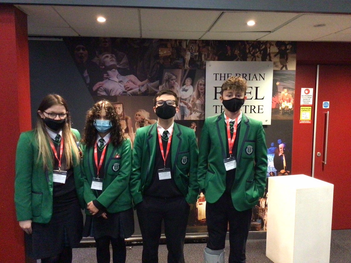 LismoreCareers's tweet photo. Year 11 QUB Junior Academy students @lismorecomp travelled to Queen’s today! Activities included a campus tour, quiz (joint 1st place!) and an engineering challenge.  A fantastic experience for all and students were excellent ambassadors for Lismore ⭐️⭐️⭐️@QUBWPU https://t.co/r4yNGaf7SF