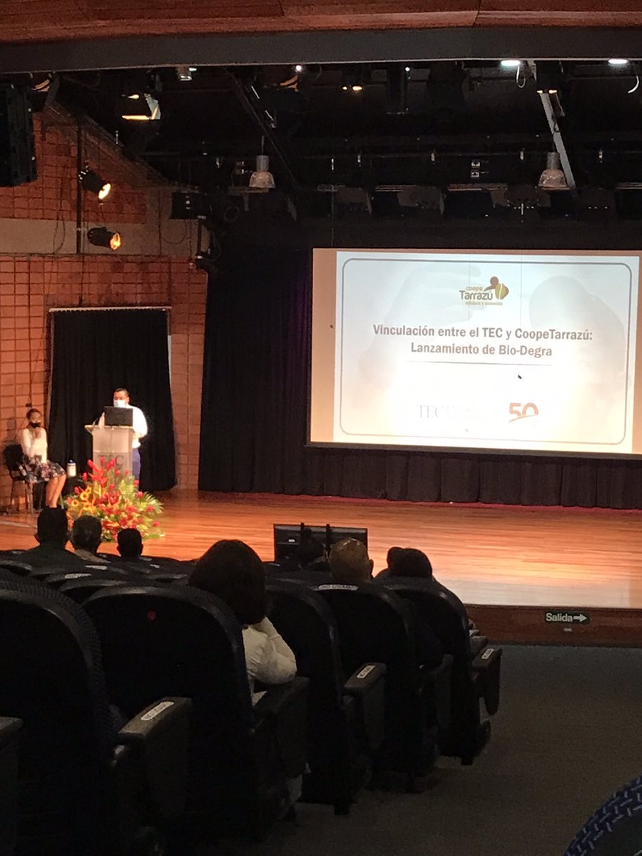 Cibus30's tweet photo. Dr. William Rivera, investigador del CIB-TEC a cargo del Laboratorio de Biocontrol, grupo encargado del desarrollo de bioinsumos https://t.co/IViqgK7Szp