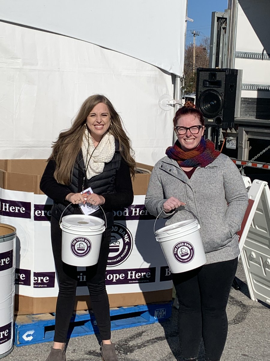 NewstalkKFRU's tweet photo. Simon Rose, David Gaines and some of the wonderful volunteers from @thefoodbankMO at Schnucks on Forum &amp; Stadium for the Partnership Against Hunger. Stop by, say hi and make a donation. We’re here all day #como #pah #partnershipagainsthunger https://t.co/SN5CLON9RL