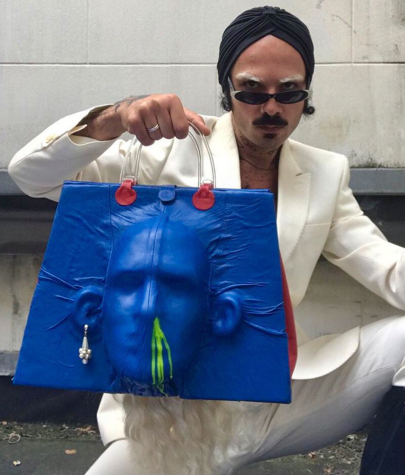 MIUCClAMUSE's tweet photo. bags by shalva nikvashvili https://t.co/VJBGOq1qUk