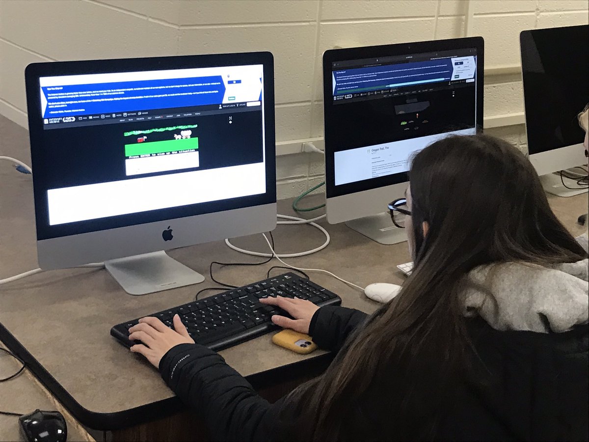 ApushMeOut's tweet image. Students played Oregon Trail today to learn about going West.