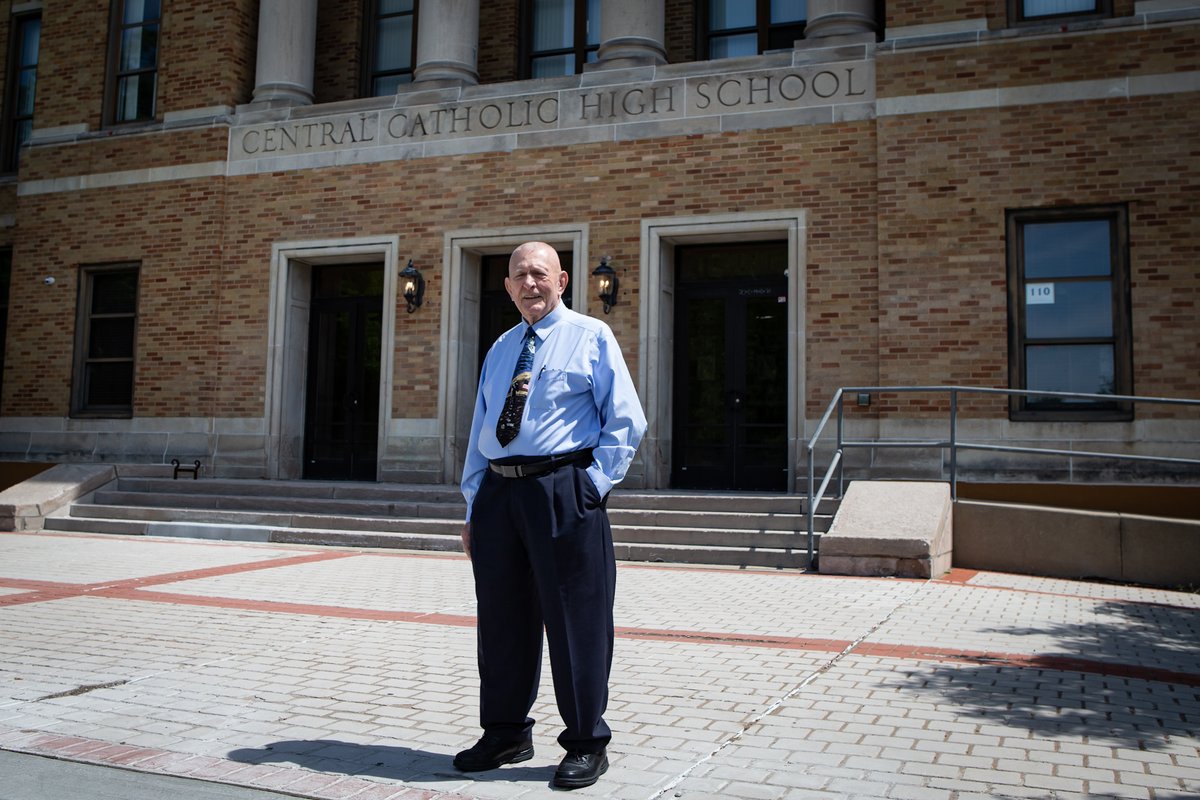 centralcatholic's tweet photo. ☘️ CONGRATS to alumnus Gene Kranz (Class of 1951) on being named 2021 recipient of Smithsonian’s National Air &amp; Space Museum Michael Collins Trophy for Lifetime Achievement!!! Go Irish!!! #CentralToLife l #CentralToSuccess ☘️

See Release Here ↩️ 
https://t.co/jOSxAb2huw https://t.co/eF1RSx02lA