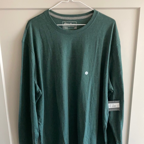 MeganDessel's tweet photo. So good I had to share! Check out all the items I'm loving on @Poshmarkapp #poshmark #fashion #style #shopmycloset #eddiebauer: https://t.co/kRYh7yQuqn https://t.co/i29E4wjOUb