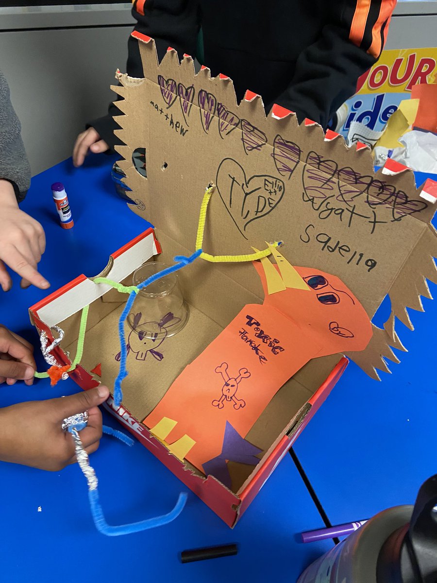 MissKessler_EH's tweet photo. Turkey traps and reflecting on what we are thankful for are just a few things on the agenda for us in Room 30 today! @Elwood_STEM https://t.co/56f6e359MG