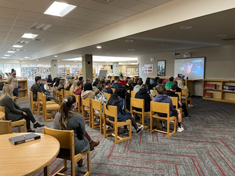 Feeling thankful that <a href="/RRHS_Riders/">Red River High School</a> in Mrs. Sondreal and <a href="/plewis270/">Mrs. Trisha Smith</a> classes had the opportunity to have a virtual visit with Scottish author @martinjstewart 🧑‍💻📚He took the time to answer questions &amp; talk about writing process. #ridersread #riverkeep #sacrificebox #wildhuntsboys