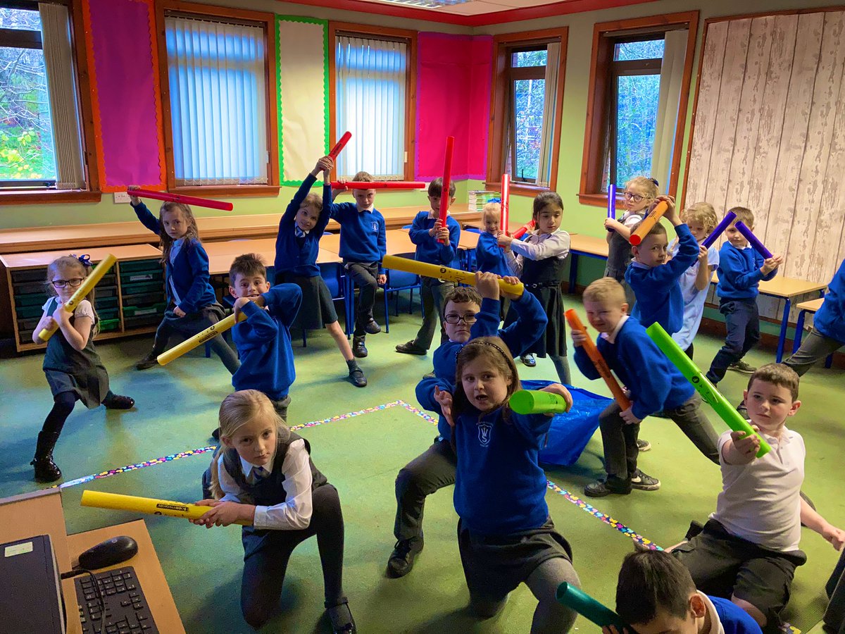 The Force was strong today during our Jedi training ✋😁 We focussed on our rhythm &amp; timing before we begin our dance block towards the end of the week. Thanks to <a href="/GH__Fitness/">Glenn Higgins</a> <a href="/physedreview/">Phys.Ed.Review</a> &amp; YouTube Musication for your fantastic resources 🌟