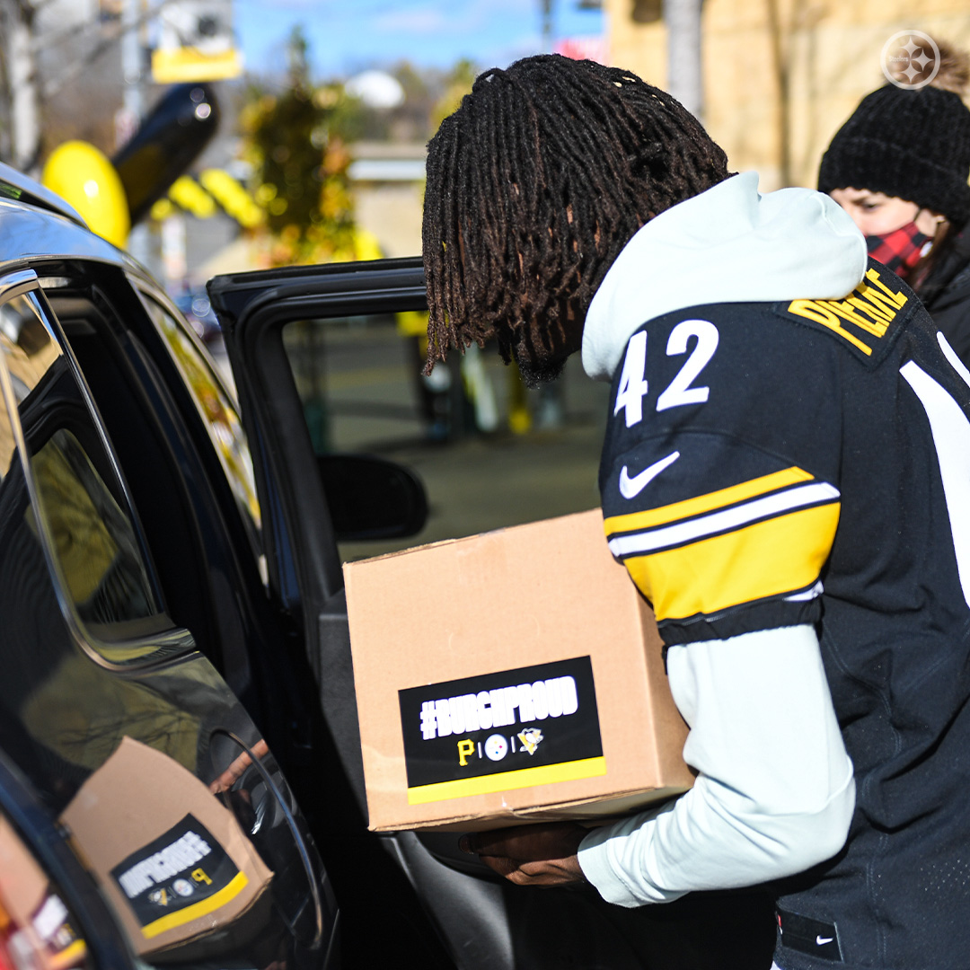 Steelers Community Relations tweet media