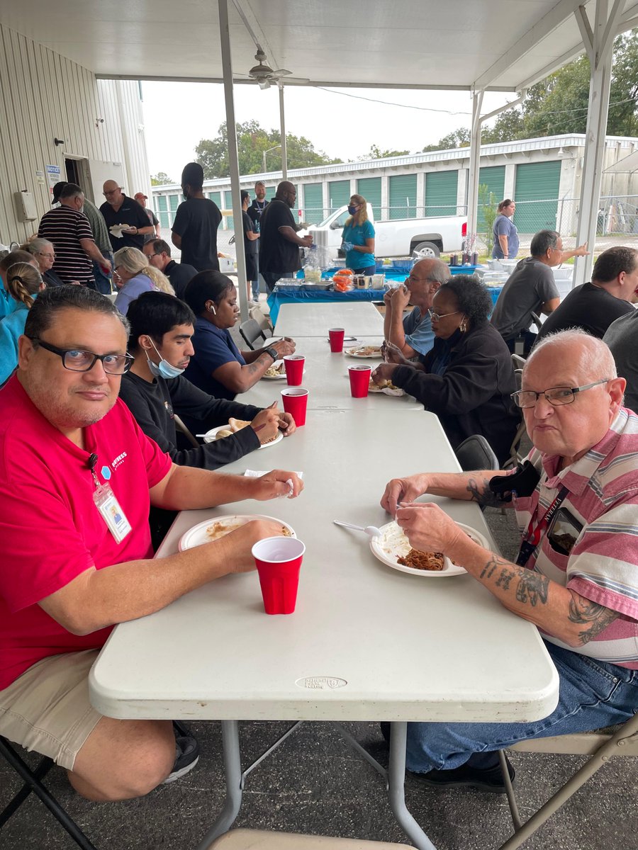 fortsol's tweet photo. Our Leesburg team celebrated November right... with a #Thanksgiving luncheon, music and a tribute to the Fortress veterans. We couldn't be prouder of our Leesburg team 🦃 🥧 💙
#FortressSolutions #Fortsol https://t.co/rMgIt2lbr6