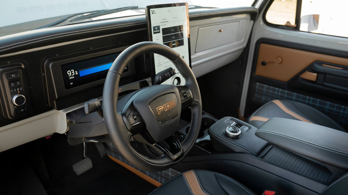 FordRacing's tweet photo. Powered by the #FordPerformance Parts Eluminator electric crate motor, the Ford F-100 Eluminator concept truck is the future of electrified custom vehicles. #FordTrucks https://t.co/plkrJGclmz