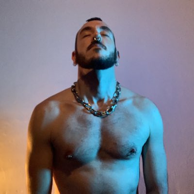 #NouvellePhotoDeProfil https://t.co/mslzSW4RPi