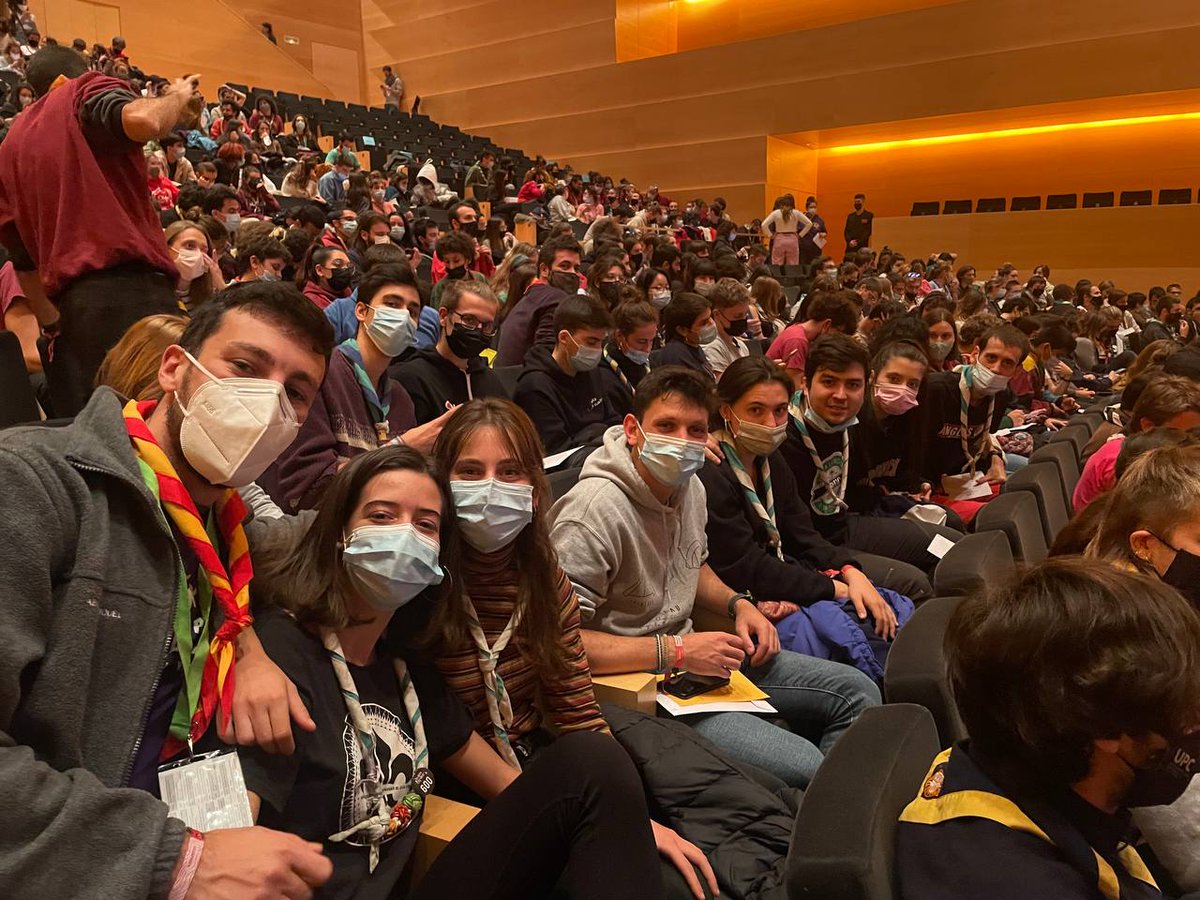 Aniol Bosch Collell (@toyswine) on Twitter photo Aquest passat diumenge el <a href="/cauangles/">AEiG Sant Miquel</a> vam ser a l'AGO d'<a href="/EscoltesiGuies/">Minyons Escoltes i Guies de Catalunya</a> celebrada a Girona. Tot el moviment tenia moltes ganes de tornar-nos a veure presencialment i es va notar! Aquest passat diumenge el <a href="/cauangles/">AEiG Sant Miquel</a> vam ser a l'AGO d'<a href="/EscoltesiGuies/">Minyons Escoltes i Guies de Catalunya</a> celebrada a Girona. Tot el moviment tenia moltes ganes de tornar-nos a veure presencialment i es va notar!
