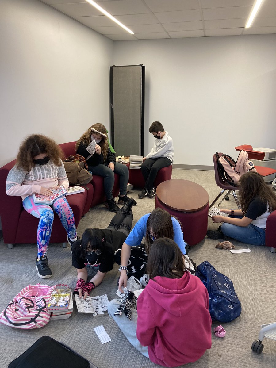 Liv_Luv_Library's tweet photo. Giving back @NSMS Read-A-Thon today in the Library for E3 Day, “Everyone Cares”. Kids and teachers raised donations for @PajamaProgram. https://t.co/4Sy6CDV2zV