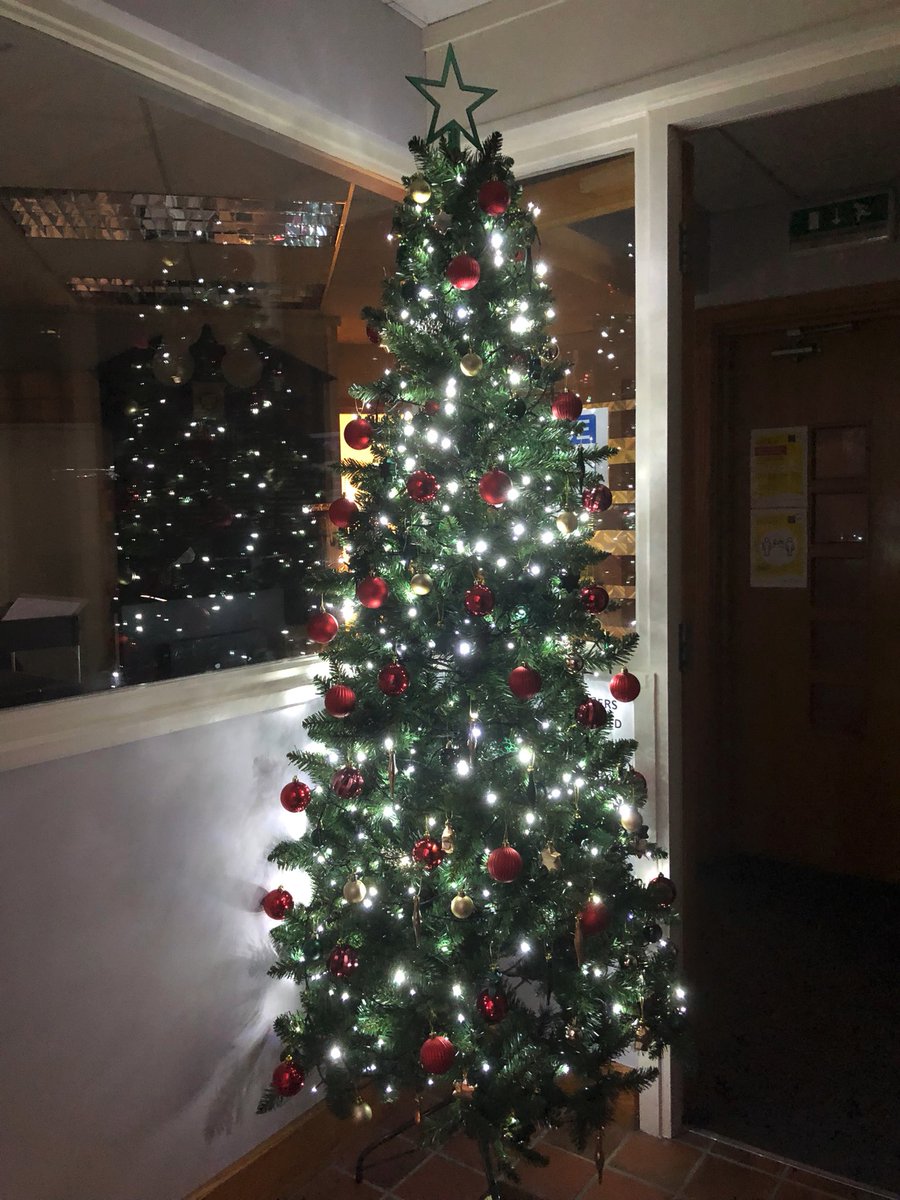 ShopLocalDlk's tweet photo. We’re ready for Christmas here in the Dundalk Chamber!!! #Shoplocaldlk https://t.co/rRYZTUgqWW