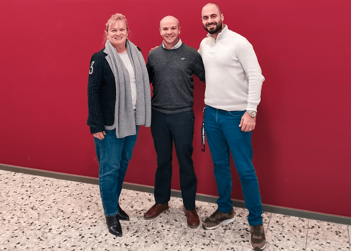 PhidiasSoftware's tweet photo. La semana del 8 al 12 de noviembre tuvimos el honor de acompañar al Colegio Alemán de Bruselas dando capacitaciones presenciales al equipo administrativo y de profesores. ¡Muchas gracias a la @idsb por vuestra hospitalidad! Nos alegra comenzar esta relación con el pie derecho. https://t.co/dQ9LXXS2lC