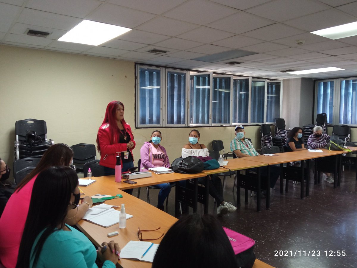 ClifTiuna's tweet photo. Circuito educativo #FuerteTiuna presente en la mesa de diálogo en pro de la formación multi e intermodal con @DIYF_ZEDC @Funda_cenamec1 @avsecenamec y @unicefvenezuela seguimos construyendo el nuevo enfoque pedagógico.

@cein_hugo @ZonaEducativaDC @MPPEDUCACION https://t.co/9m2nWhBKET