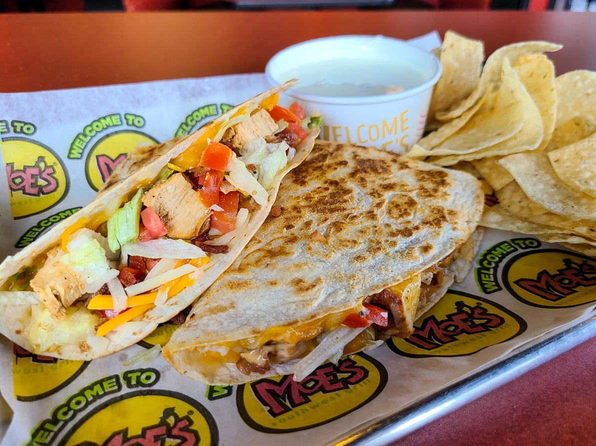Xooker's tweet photo. IT'S THANKSGIVING WEEK!!!! Celebrate the week at Moe's! Make sure to check them out on the Xooker Deal Marketplace to purchase a $20 Certificate for just $10!! Download the Free Xooker App and start saving today!! https://t.co/eXSjtC8bYO