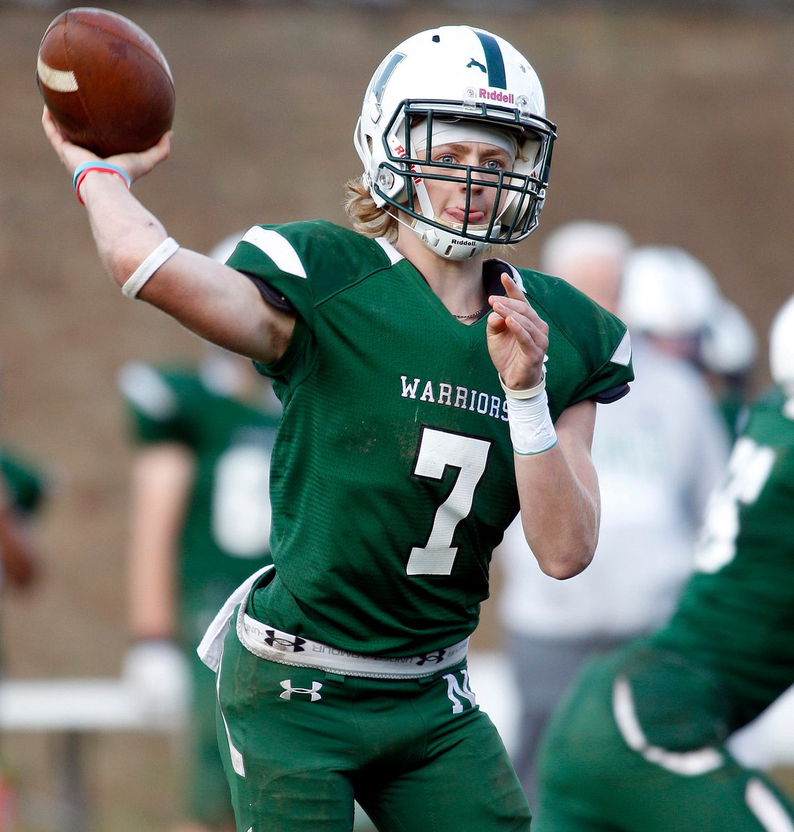 MetroWestSports's tweet photo. “He’s always had that lion in his heart.”

“He’s established himself not as No. 7 like his older brother – but as No. 7 like Oscar Clark.” 

Nipmuc's Clark carries on his brother's legacy, grows into his role at quarterback @NipmucAD | ✍️: @tommycassell44

https://t.co/wq8528VXVW https://t.co/4CF59ZltEG