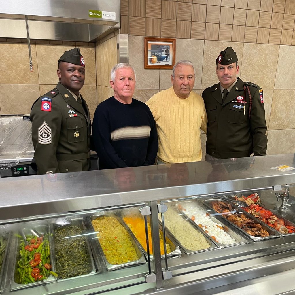 AA9 Sends tweet media