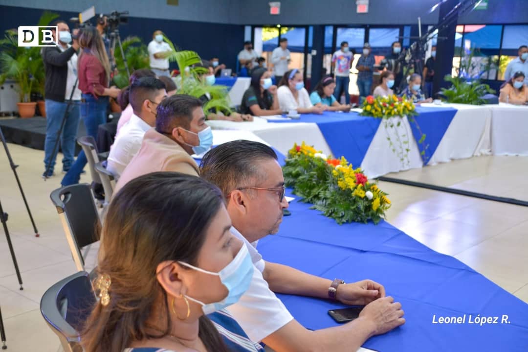 nicreativa's tweet photo. ¡En imágenes! 📸

👨🏻‍💻🎊👩🏻‍💻 Ceremonia de inauguración del  𝐕𝐈𝐈 𝐅𝐨𝐫𝐨 𝐈𝐧𝐭𝐞𝐫𝐧𝐚𝐜𝐢𝐨𝐧𝐚𝐥 𝐝𝐞 𝐓𝐞𝐥𝐞𝐯𝐢𝐬𝐢ó𝐧 𝐄𝐝𝐮𝐜𝐚𝐭𝐢𝐯𝐚 𝐲 𝐓𝐞𝐜𝐧𝐨𝐥𝐨𝐠í𝐚𝐬 𝟐𝟎𝟐𝟏, desde el auditorio Fernando Gordillo de la UNAN-Managua. 
 
#modelomultiplataforma https://t.co/eEYiNiW2JS
