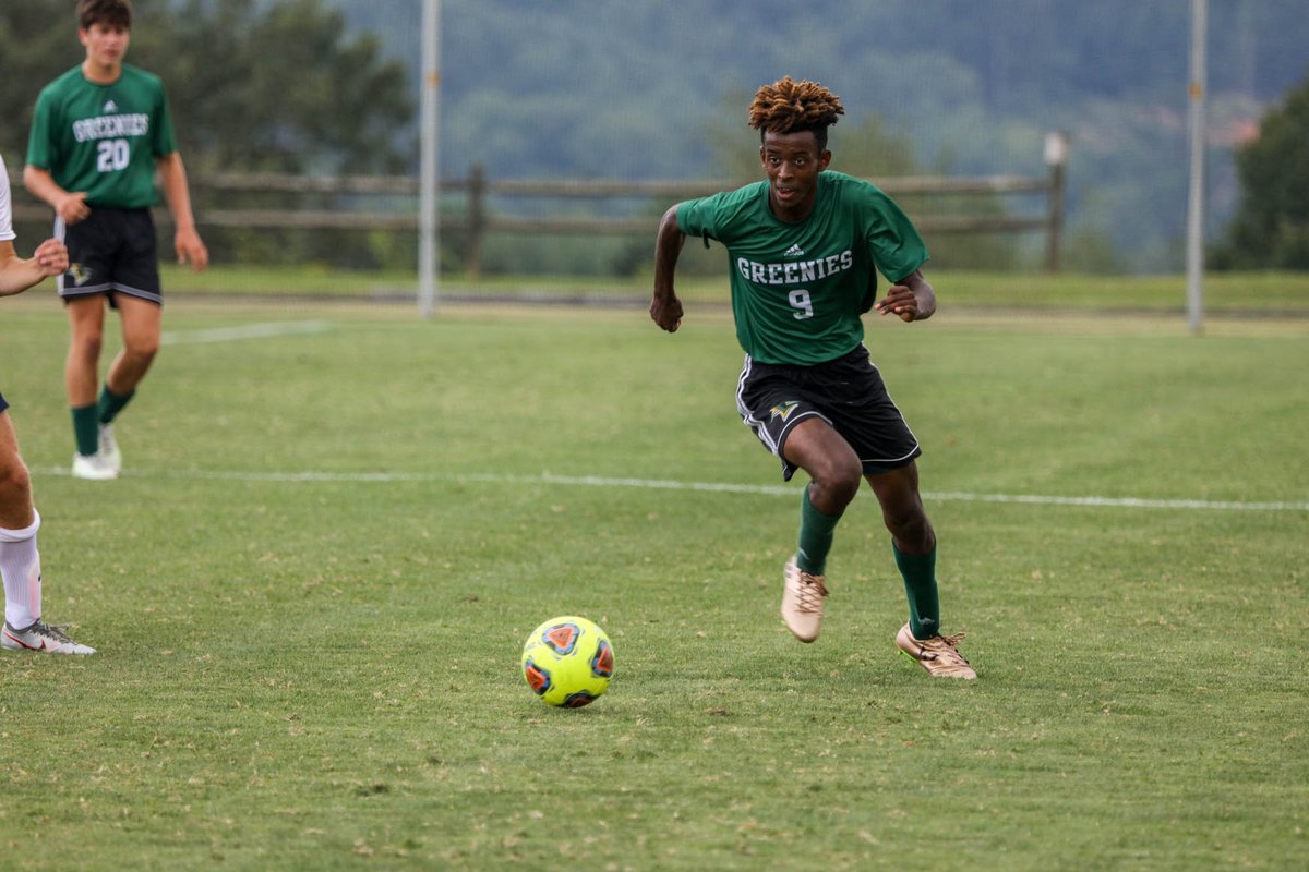 greeniesports's tweet photo. The Christ School Athletic Department is pleased to announce its end-of-season awards for Fall Sports. Each winner was determined by the coaches and will have their names added to plaques in the Beaver Student Center. https://t.co/VyXSg5dIUx https://t.co/jUzTkzPMtm