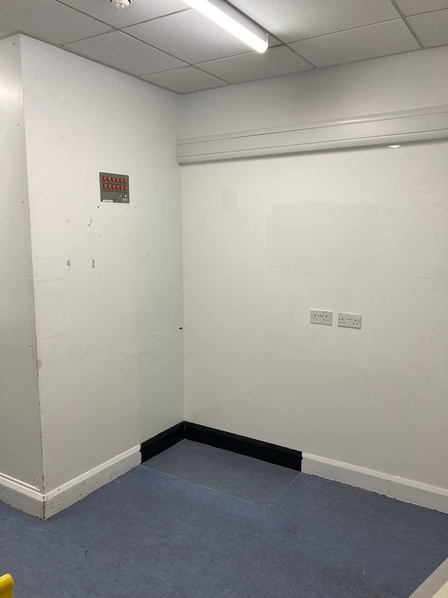 EDCHFT1's tweet image. Great team effort today @EDCHFT1 @CHFTNHS @CHSolutionsIMF @thisnhs #scanforsafety #teamwork @Omnicell_UK