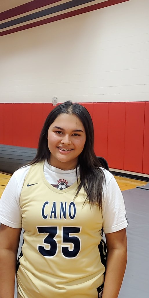 HHSSGBB's tweet photo. 9th Gold Lady Ravens defeat sharyland Pioneer 57-20! Aubrey Lopez was the leading scorer with 19pts! Great job Girls!! @HarlingenCISD https://t.co/PlAX5i4pHP